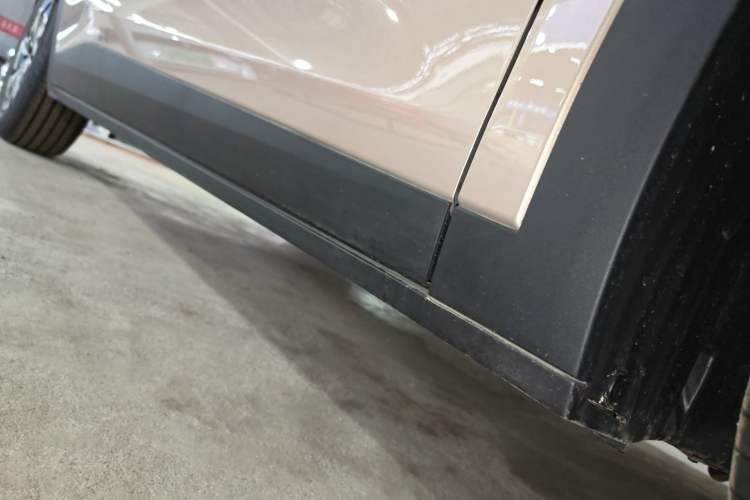 Used CHANGAN NEVO Q05 2026 Model 405Air Right Side Sill