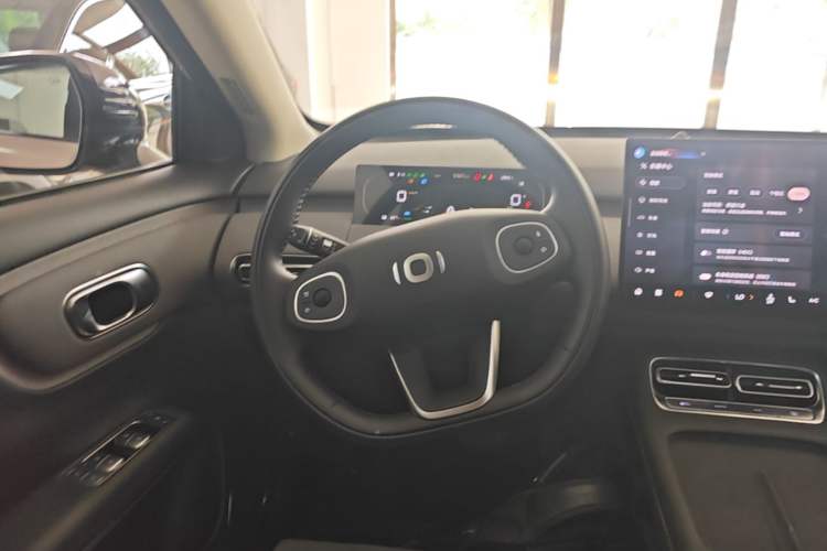 Used CHANGAN NEVO Q05 2026 Model 506 Max Steering Wheel