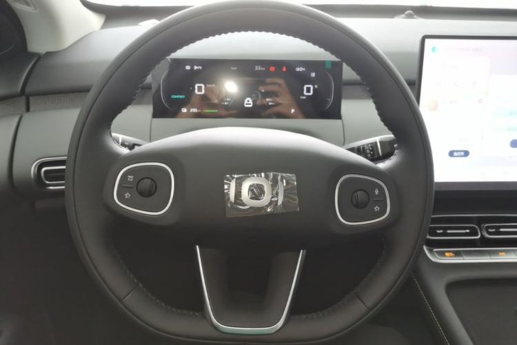 Used CHANGAN NEVO Q05 2026 Model 405Max Steering Wheel