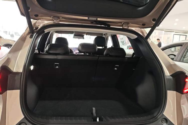 Used CHANGAN NEVO Q05 2026 Model 506 Max Trunk