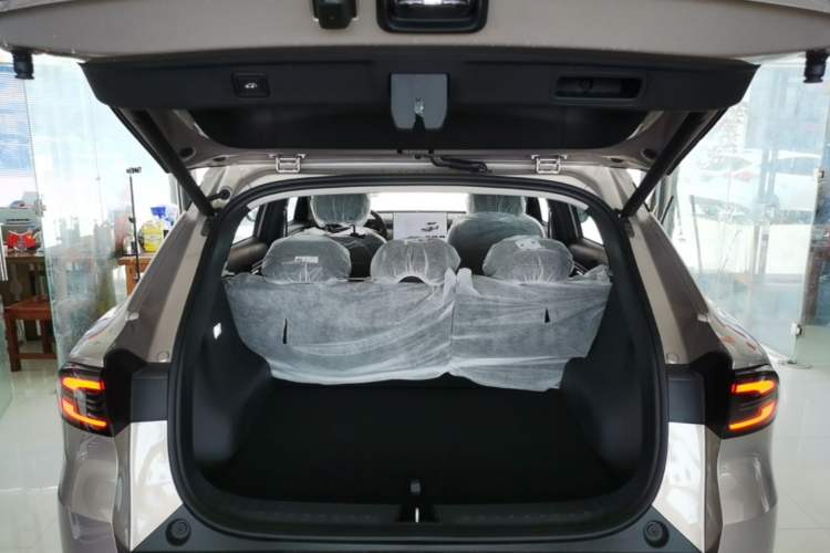 Used CHANGAN NEVO Q05 2026 Model 405Max Trunk