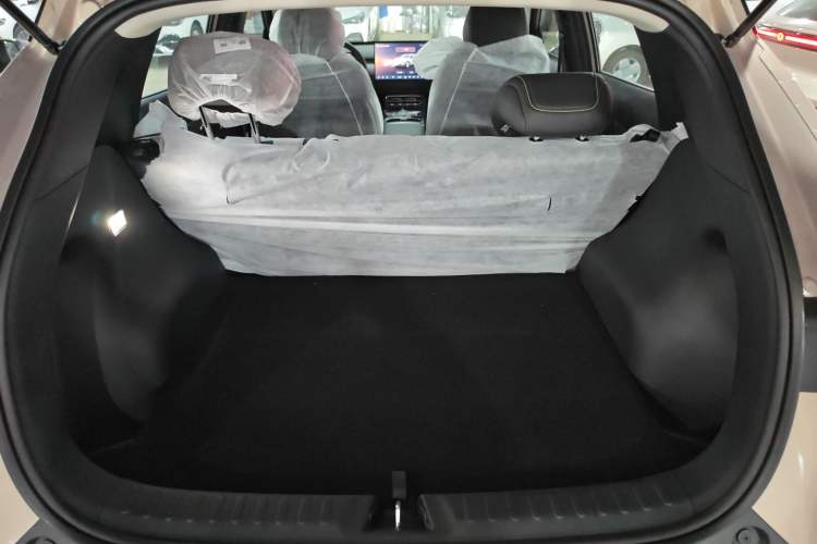 Used CHANGAN NEVO Q05 2026 Model 405Air Trunk