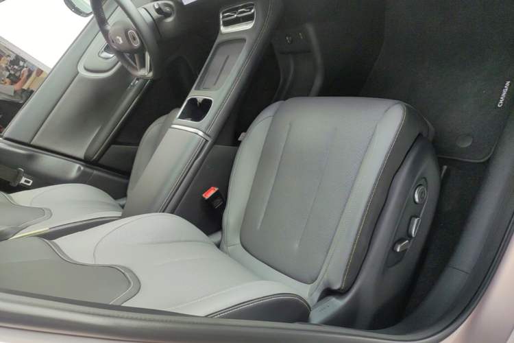 Used CHANGAN NEVO Q05 2026 Model 506 Max Right Front Seat
