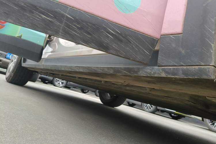 Used CHANGAN NEVO Q05 2026 Model 506 Max Right Side Sill