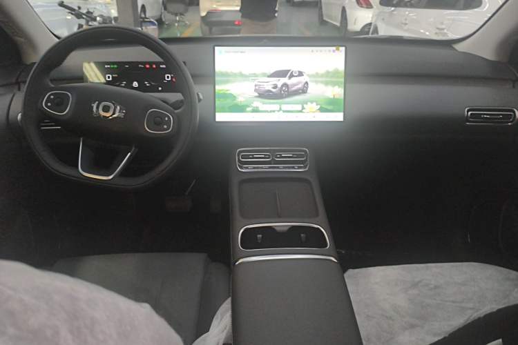 Used CHANGAN NEVO Q05 2026 Model 405Air Center Console
