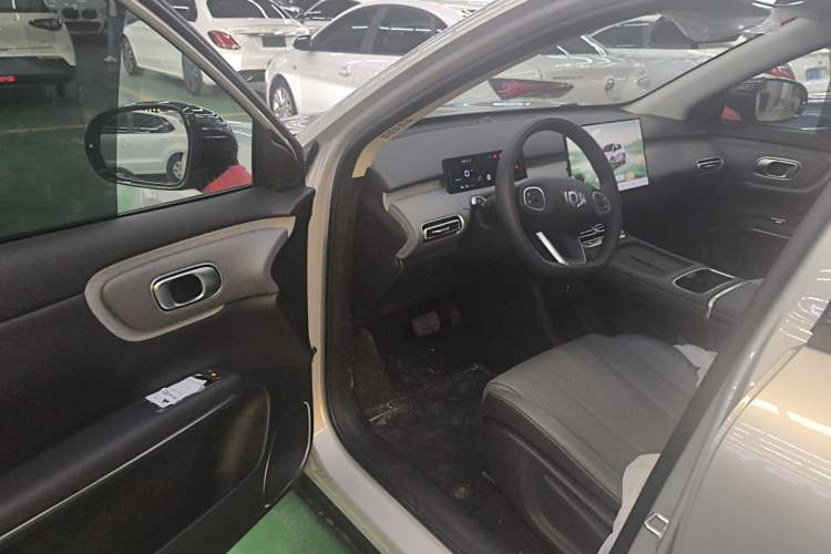 Used CHANGAN NEVO Q05 2026 Model 405Air Driver Seat