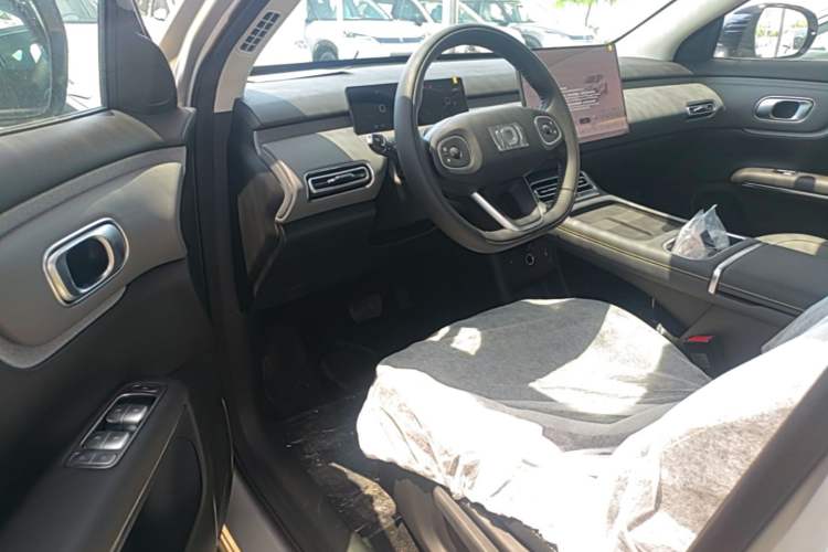 Used CHANGAN NEVO Q05 2026 Model 405Air Driver Seat