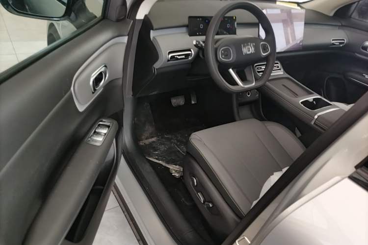 Used CHANGAN NEVO Q05 2026 Model 405Max Driver Seat