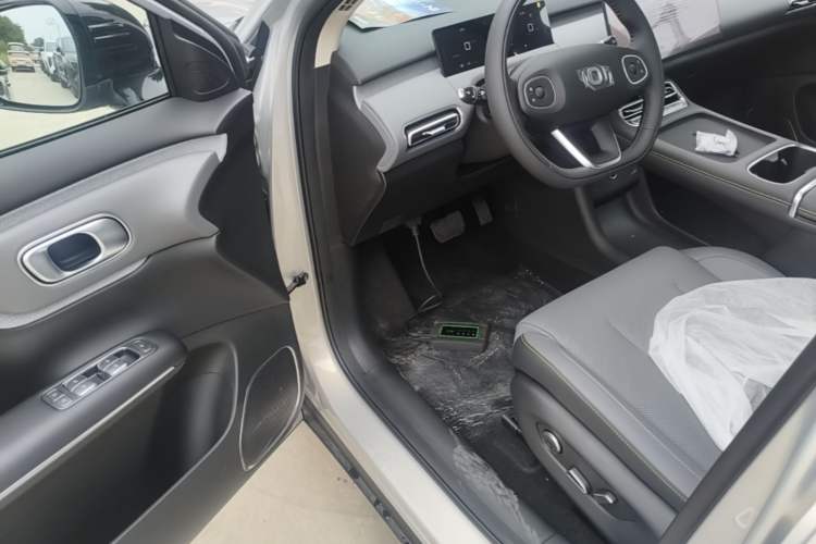Used CHANGAN NEVO Q05 2026 Model 405Max Driver Seat