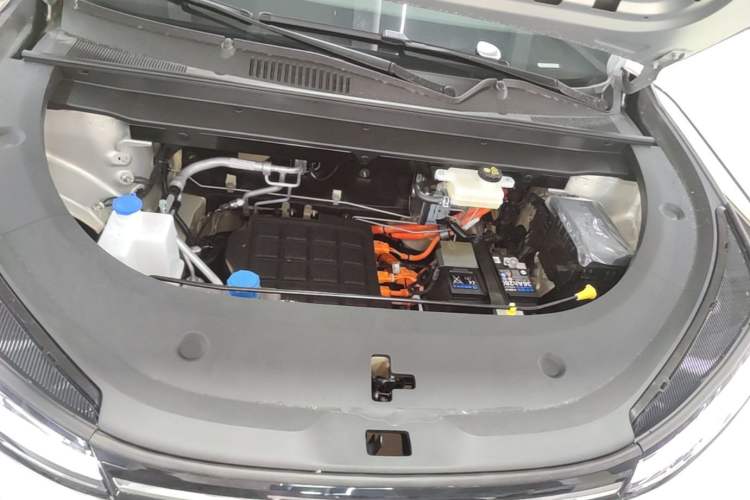 Used CHANGAN NEVO Q05 2026 Model 405Air Engine Bay