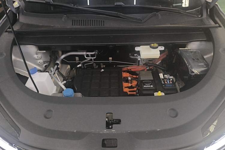 Used CHANGAN NEVO Q05 2026 Model 405Air Engine Bay