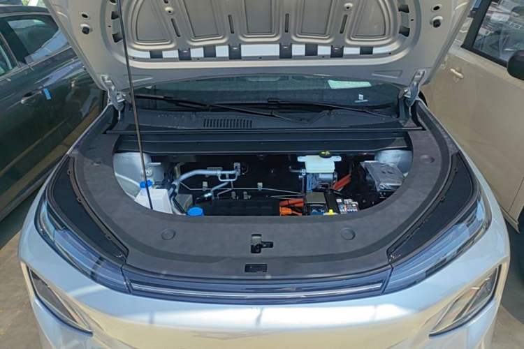 Used CHANGAN NEVO Q05 2026 Model 405Air Engine Bay