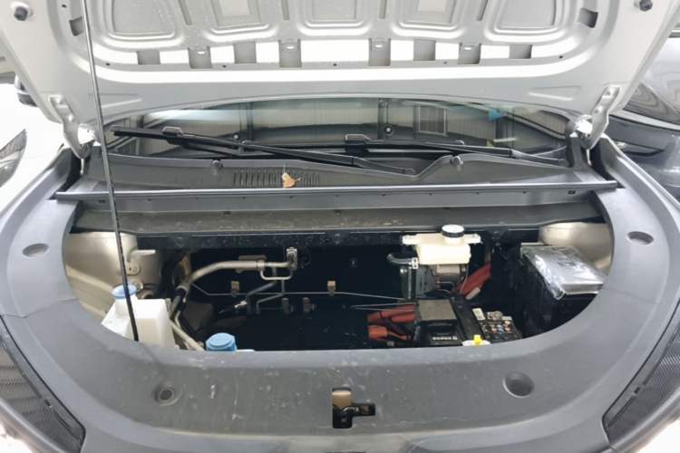 Used CHANGAN NEVO Q05 2026 Model 405Air Engine Bay