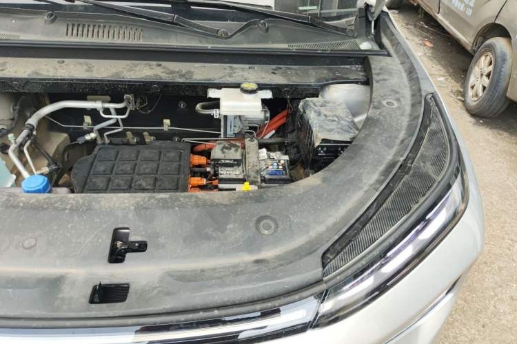 Used CHANGAN NEVO Q05 2026 Model 405Air Engine Bay Left