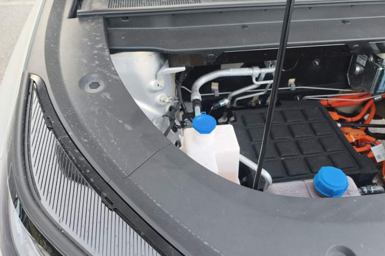 Used CHANGAN NEVO Q05 2026 Model 405Max Engine Bay Right