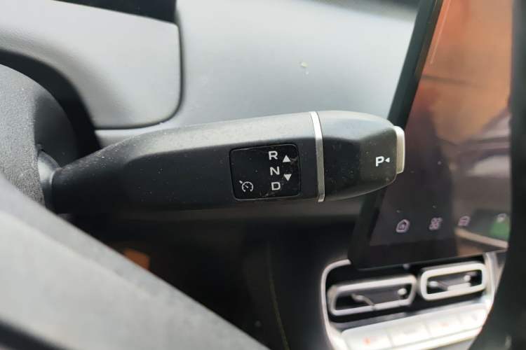 Used CHANGAN NEVO Q05 2026 Model 405Air Gear Lever
