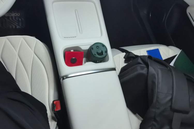 Used CHANGAN NEVO Q05 2026 Model 506 Max Gear Lever