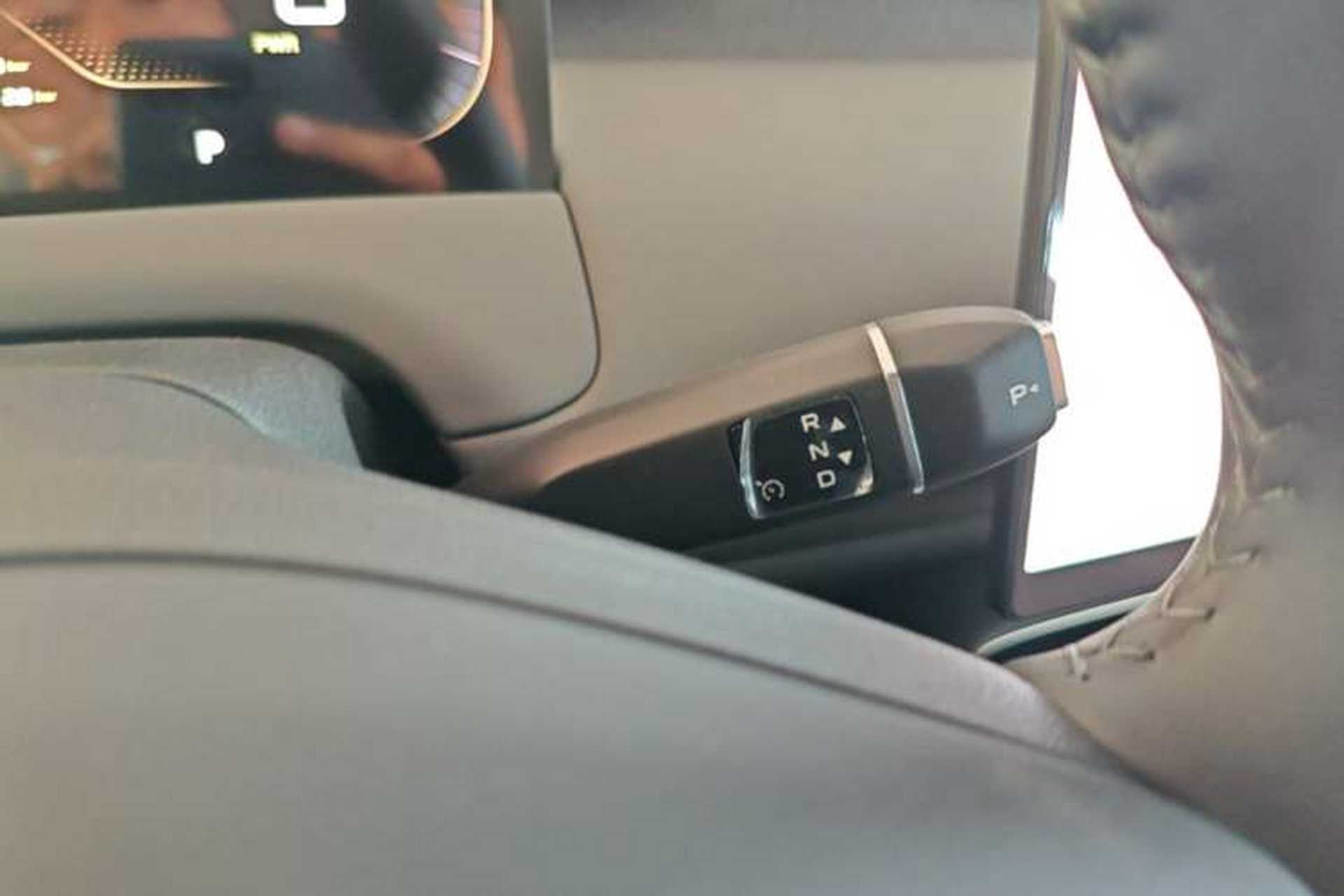 Used CHANGAN NEVO Q05 2026 Model 405Air Gear Lever