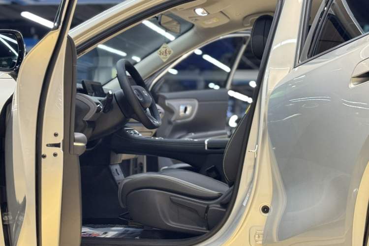 Used CHANGAN NEVO Q05 2026 Model 405Air Interior 1