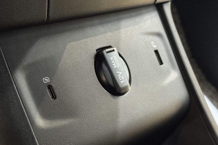 Used CHANGAN NEVO Q05 2026 Model 405Air Interior 9