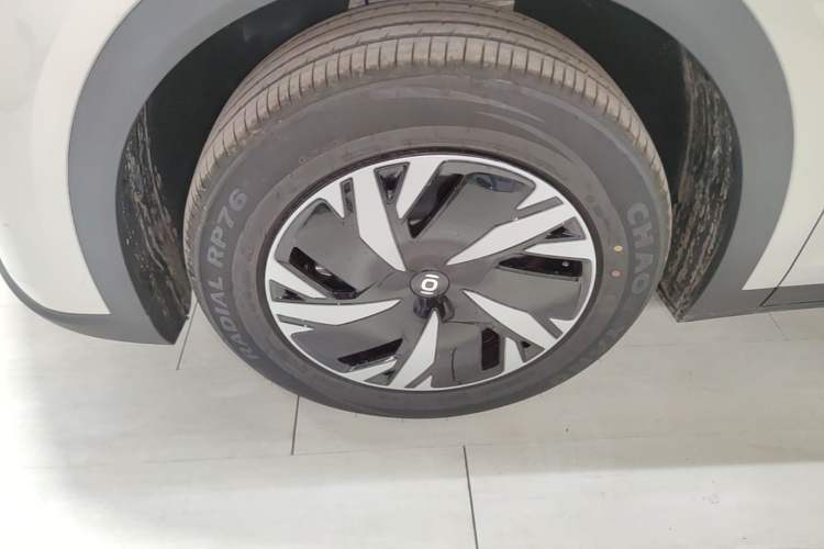 Used CHANGAN NEVO Q05 2026 Model 405Air Left Front Wheel Hub