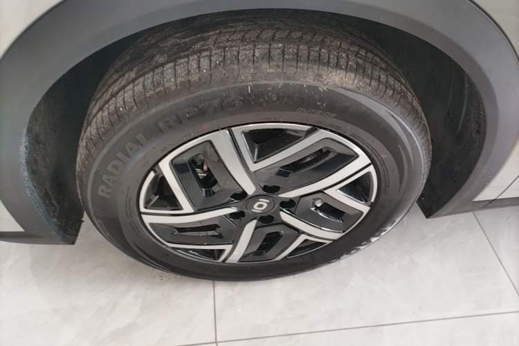 Used CHANGAN NEVO Q05 2026 Model 405Max Left Front Wheel Hub