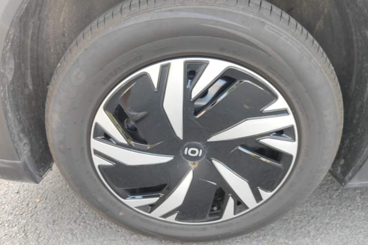 Used CHANGAN NEVO Q05 2026 Model 405Air Left Front Wheel Hub