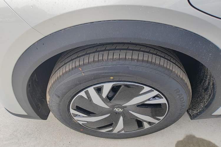 Used CHANGAN NEVO Q05 2026 Model 405Air Left Front Wheel Hub