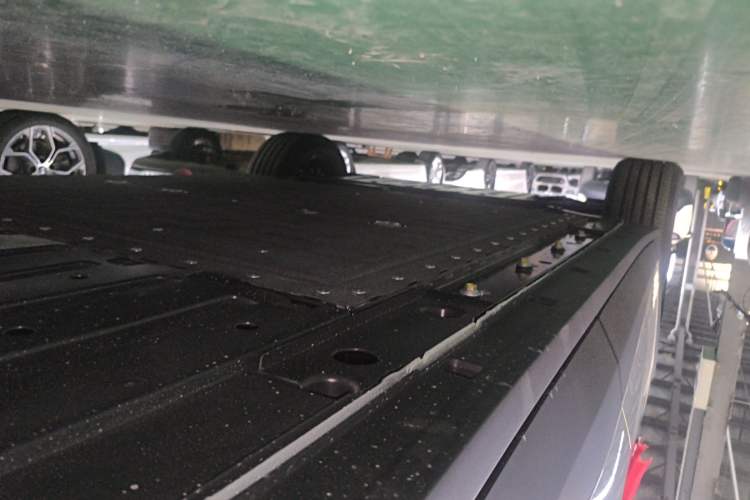 Used CHANGAN NEVO Q05 2026 Model 405Air Left Side Sill