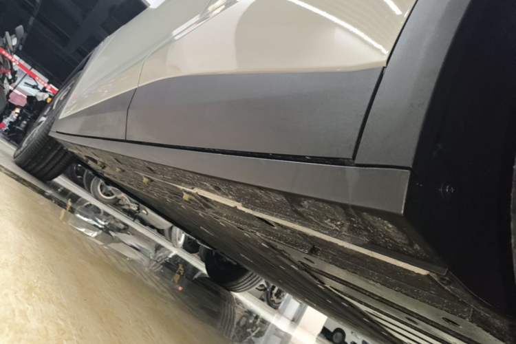 Used CHANGAN NEVO Q05 2026 Model 405Air Left Side Sill