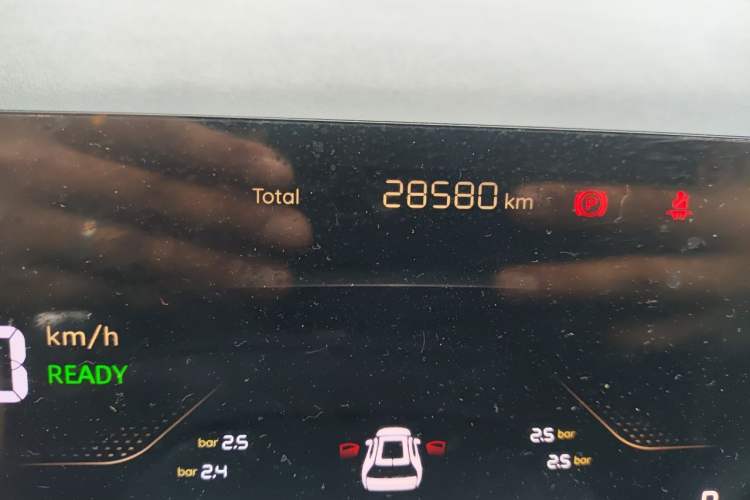 Used CHANGAN NEVO Q05 2026 Model 405Air Odometer Close Up