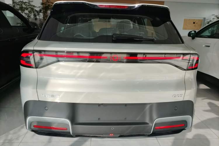 Used CHANGAN NEVO Q05 2026 Model 405Max Rear