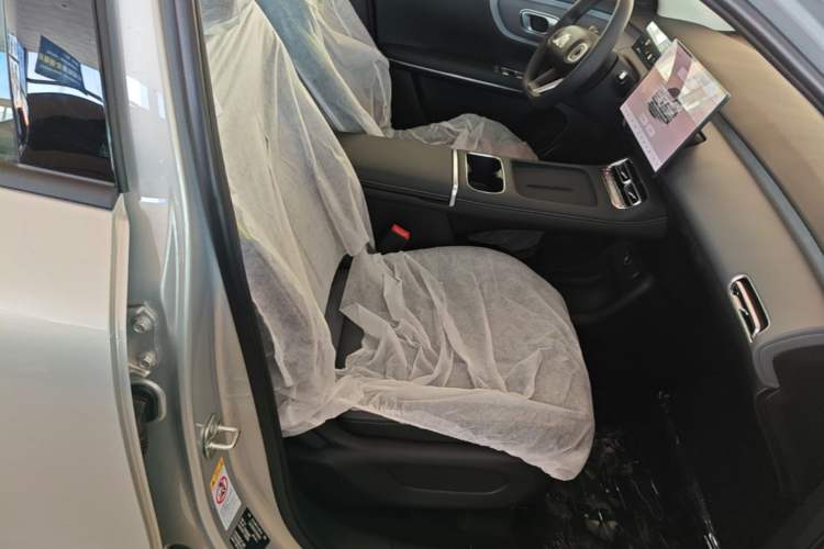 Used CHANGAN NEVO Q05 2026 Model 405Air Right Front Seat