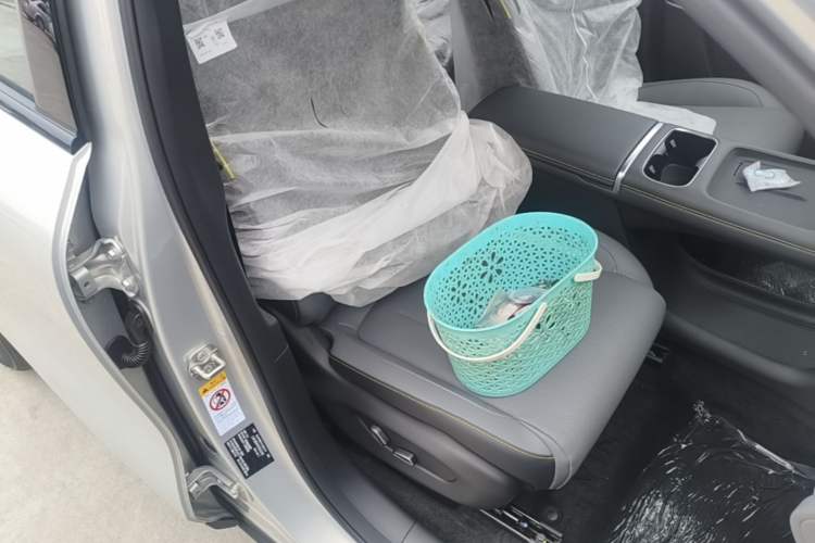 Used CHANGAN NEVO Q05 2026 Model 405Max Right Front Seat