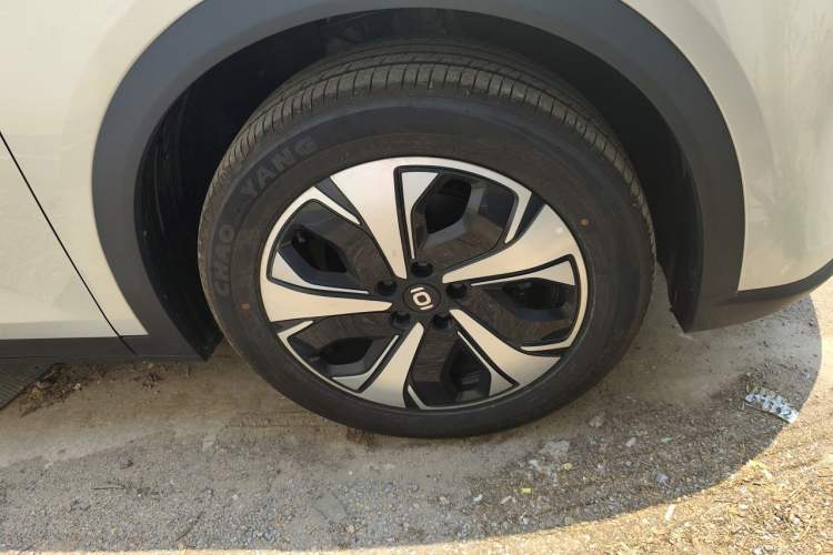 Used CHANGAN NEVO Q05  Right Front Wheel Hub
