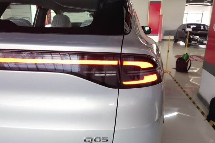Used CHANGAN NEVO Q05 2026 Model 405Air Right Rear Taillight