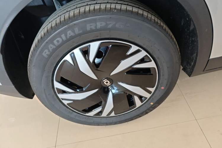 Used CHANGAN NEVO Q05 2026 Model 405Air Right Rear Wheel Hub