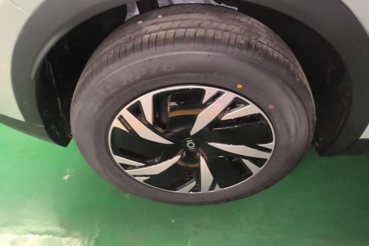 Used CHANGAN NEVO Q05 2026 Model 405Air Right Rear Wheel Hub