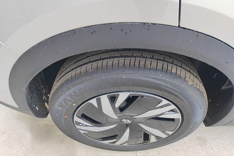 Used CHANGAN NEVO Q05 2026 Model 405Air Right Rear Wheel Hub