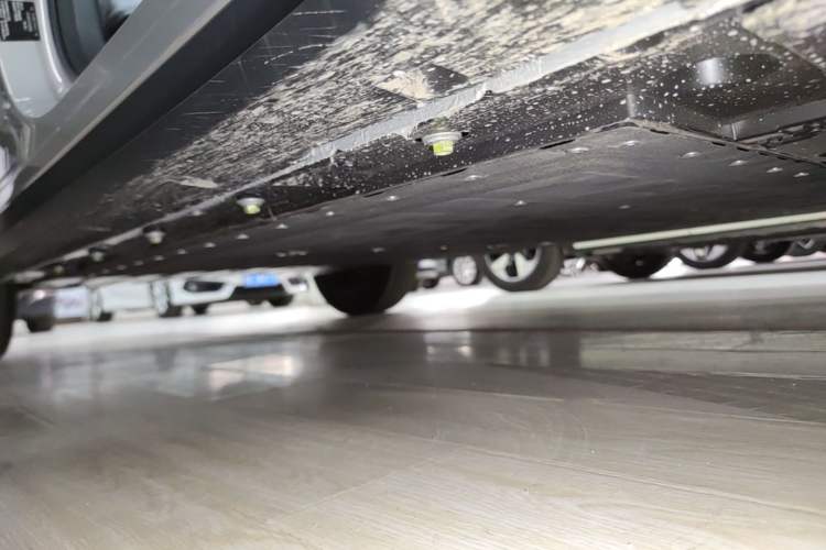 Used CHANGAN NEVO Q05 2026 Model 405Air Right Side Sill