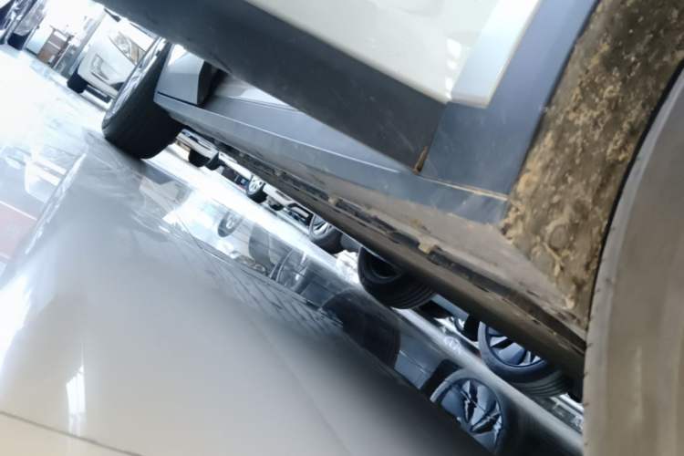 Used CHANGAN NEVO Q05 2026 Model 405Air Right Side Sill