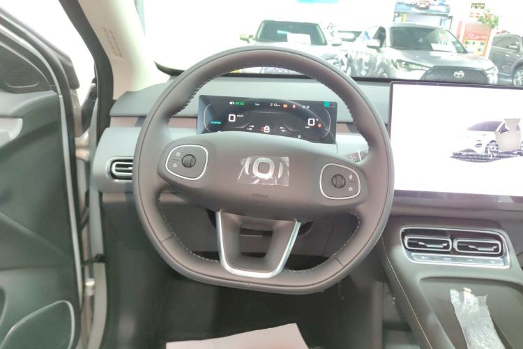 Used CHANGAN NEVO Q05 2026 Model 405Max Steering Wheel