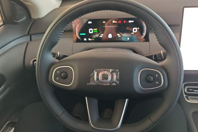 Used CHANGAN NEVO Q05 2026 Model 405Air Steering Wheel