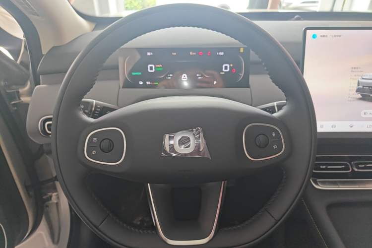 Used CHANGAN NEVO Q05 2026 Model 405Air Steering Wheel