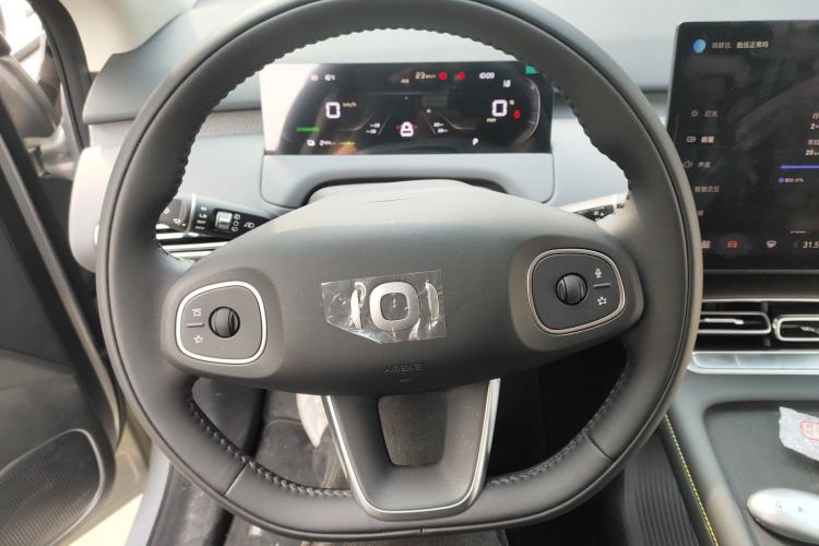 Used CHANGAN NEVO Q05 2026 Model 405Max Steering Wheel