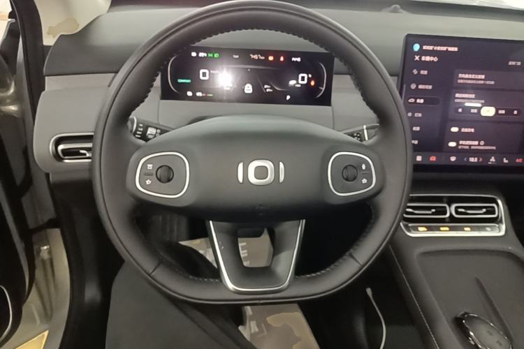 Used CHANGAN NEVO Q05 2026 Model 506 Max Steering Wheel