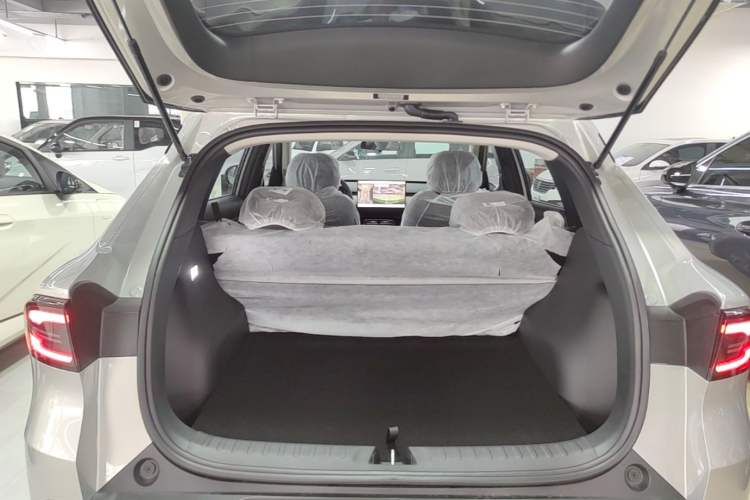 Used CHANGAN NEVO Q05 2026 Model 405Air Trunk