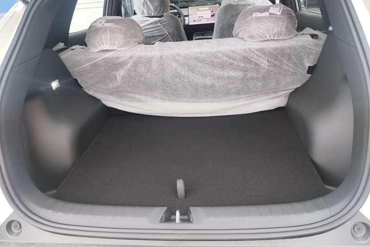 Used CHANGAN NEVO Q05 2026 Model 405Air Trunk