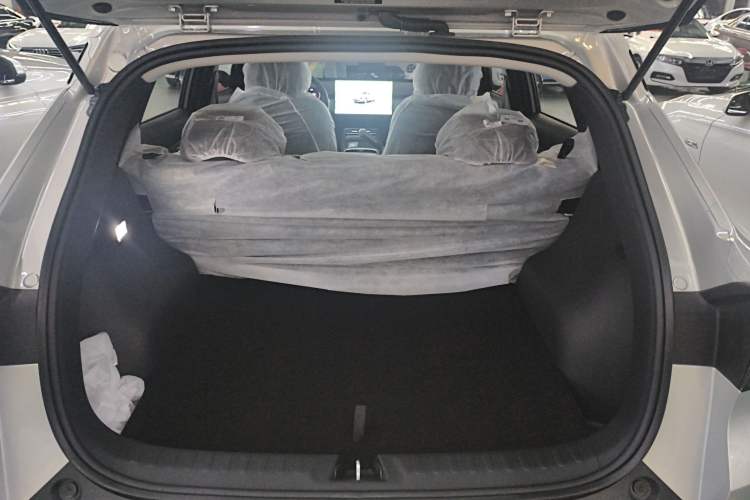 Used CHANGAN NEVO Q05 2026 Model 405Air Trunk