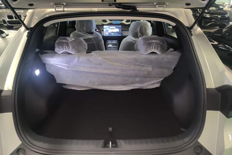 Used CHANGAN NEVO Q05 2026 Model 405Air Trunk